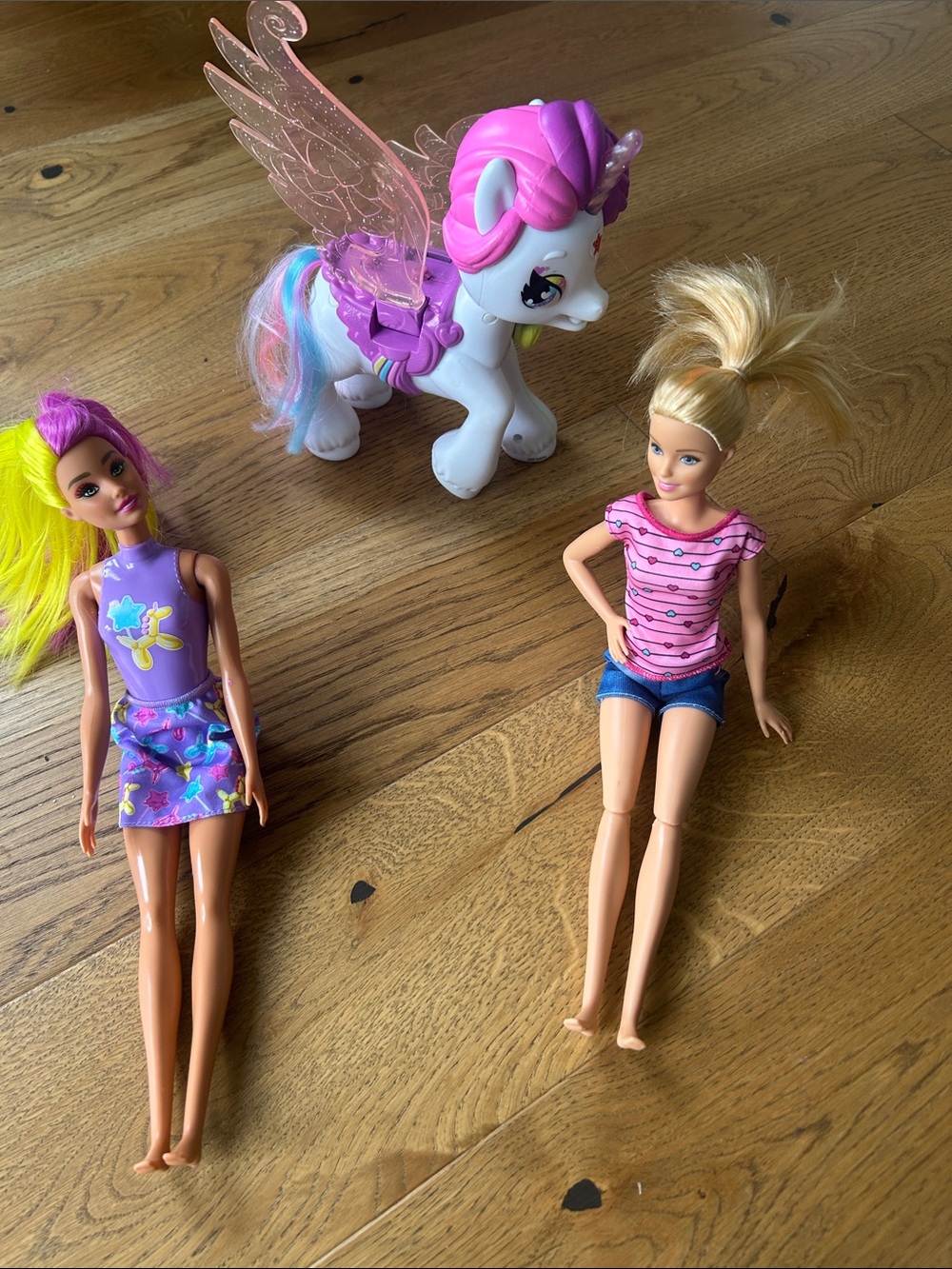 Barbie Dolls with Pink-Accented Winged Unicorn and Multicolor Mane